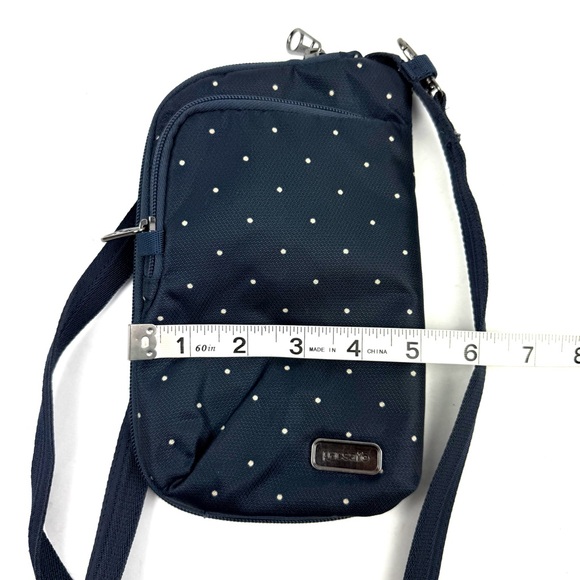 Pacsafe Daysafe Tech Crossbody Bag Navy Blue Polka Dot Anti Theft Brand New - Picture 10 of 12